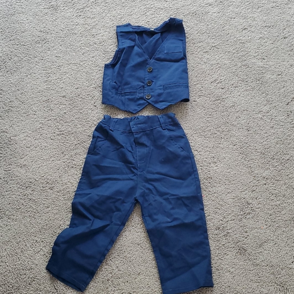 Size 2 kids suit set vest and pants with tie